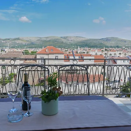 Kate Gostinjska kuća 3*