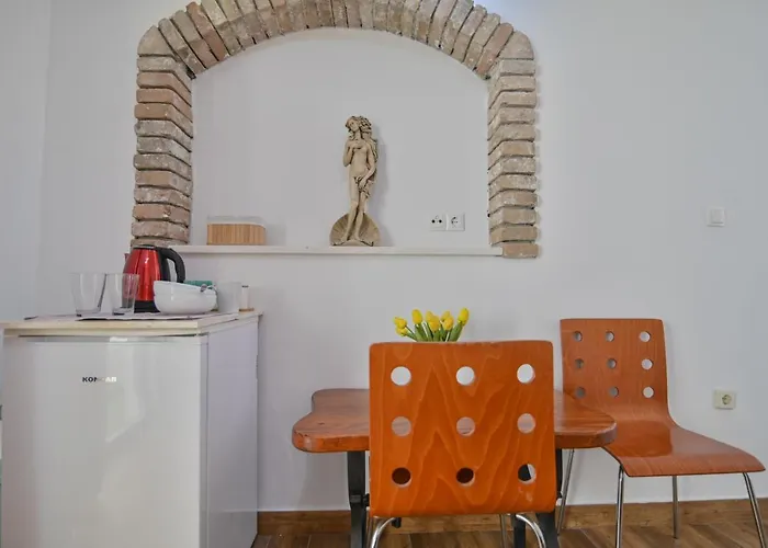 Kate 3* 特罗吉尔