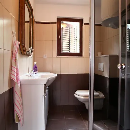 Kate 3* Trogir